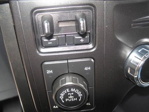 Used 2022 Ford F150 Lariat AWD/4WD image 58