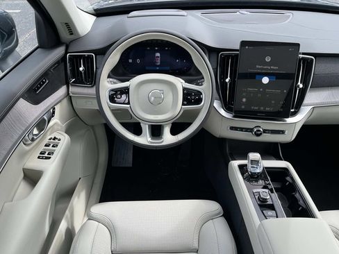New 2026 Volvo XC90 B6 Ultra w/ Protection Package image 13