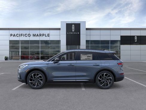 New 2026 Lincoln Corsair Reserve w/ Rear Removable Package Tray image 3