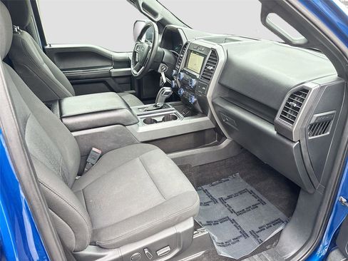 Used 2018 Ford F150 XLT w/ Equipment Group 302A Luxury AWD/4WD image 27