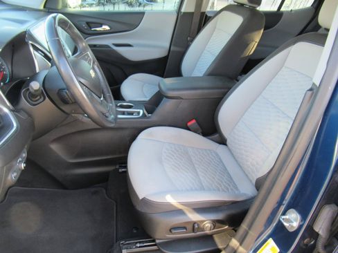 Used 2020 Chevrolet Equinox LT FWD image 16