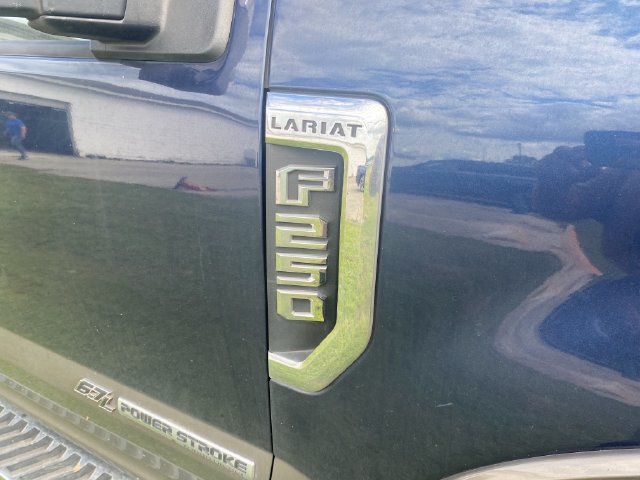 Used 2019 Ford F250 Lariat w/ Lariat Ultimate Package AWD/4WD image 4