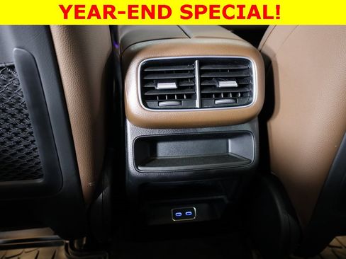 Used 2025 Mercedes-Benz GLE 450e 4MATIC image 30