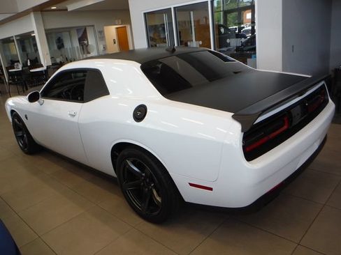 Used 2022 Dodge Challenger SRT Hellcat RWD image 19