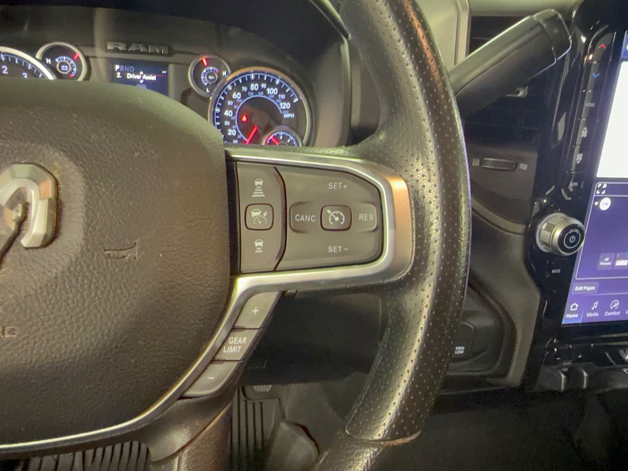 Used 2026 RAM 2500 Tradesman AWD/4WD image 19
