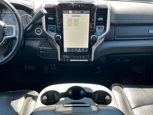 Used 2022 RAM 2500 Laramie w/ Snow Chief Group AWD/4WD image 13