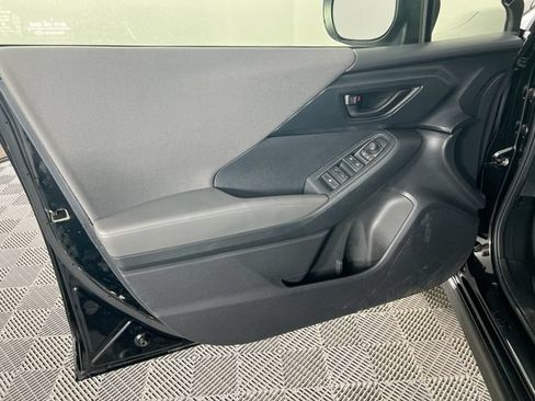 Used 2024 Subaru Crosstrek 2.0i AWD/4WD image 19