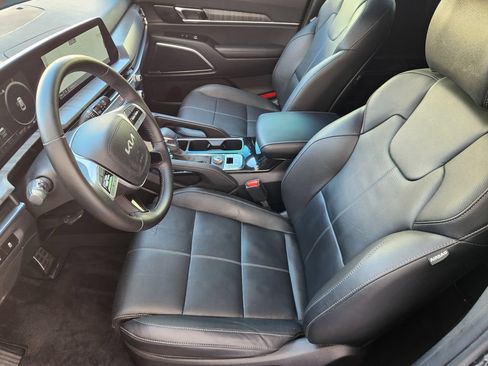 Used 2024 Kia Telluride SX FWD image 12