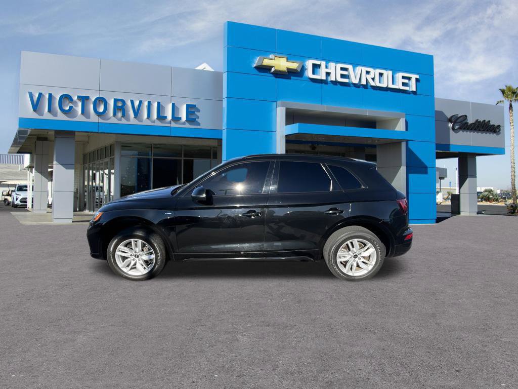 Used 2022 Audi Q5 2.0T Premium w/ Convenience Package AWD/4WD image 9