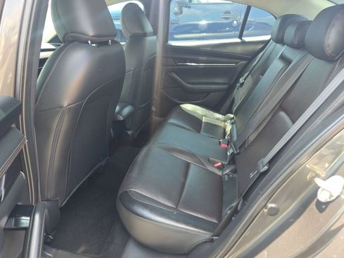 Used 2019 MAZDA MAZDA3 Sedan w/ Premium Package FWD image 14