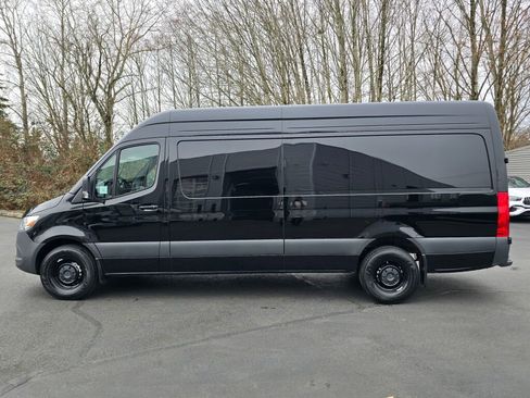 New 2025 Mercedes-Benz Sprinter 2500 image 3