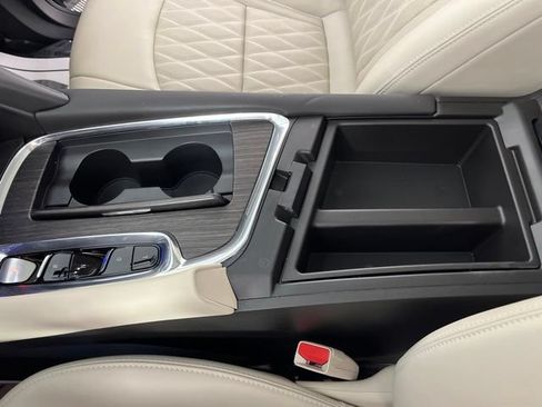 Used 2023 Buick Enclave Avenir w/ Avenir Technology Package FWD image 30