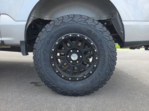 Used 2021 Ford F150 XLT image 15