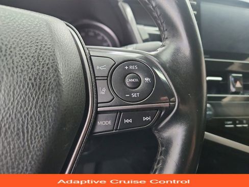 Used 2023 Toyota Camry SE w/ Convenience Package image 30