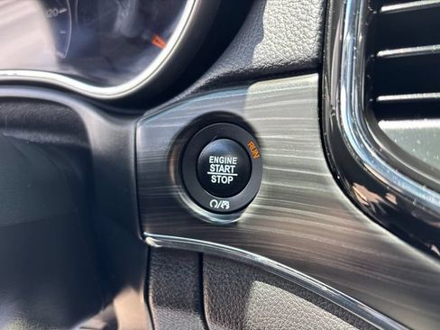 Used 2020 Jeep Grand Cherokee Limited w/ Luxury Group II AWD/4WD image 18