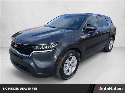 Used 2022 Kia Sorento LX FWD image 1