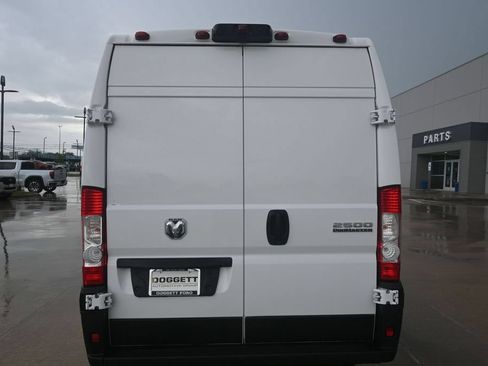 Used 2024 RAM ProMaster 2500 FWD image 25