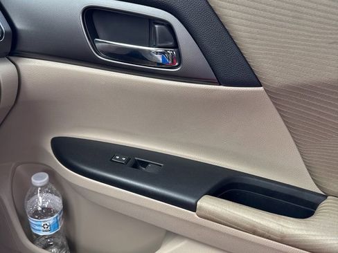 Used 2014 Honda Accord LX image 14