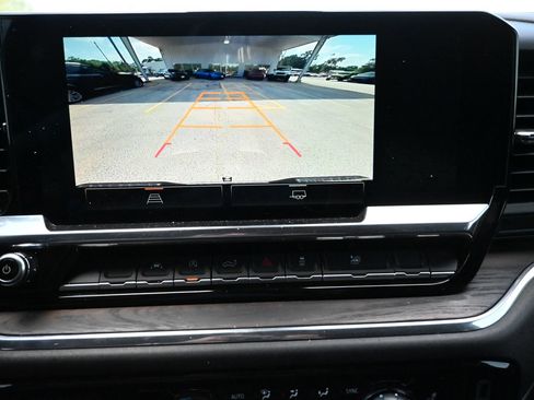 Used 2025 GMC Sierra 1500 SLT RWD image 18