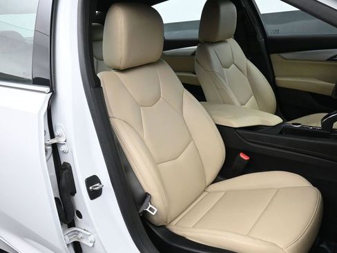 Used 2024 Cadillac CT5 Luxury RWD image 17