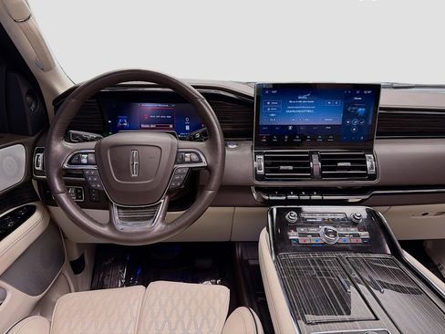 Used 2024 Lincoln Navigator L Black Label image 16