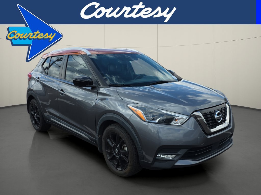 Used 2020 Nissan Kicks SR w/ SR Premium Package FWD image 1