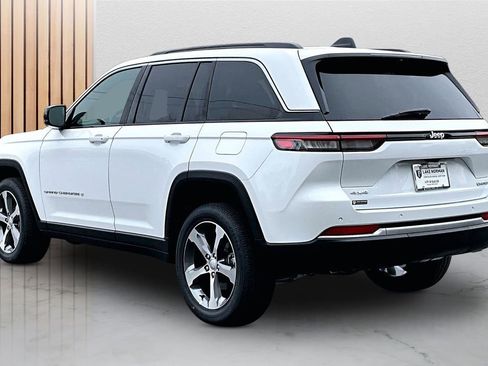 New 2026 Jeep Grand Cherokee Limited w/ Luxury Tech Group II AWD/4WD image 6