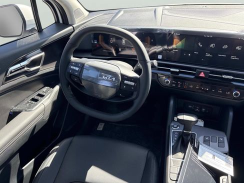 New 2026 Kia Sportage EX image 14