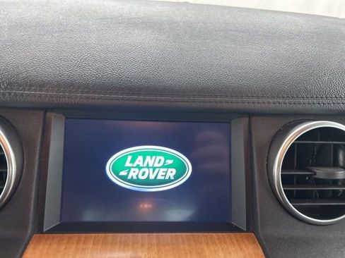 Used 2016 Land Rover LR4 AWD/4WD image 11