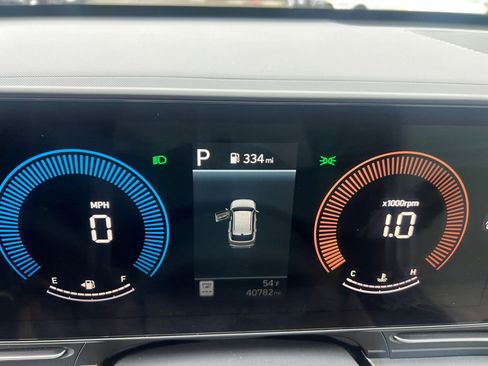 Used 2025 Hyundai Kona SEL image 40