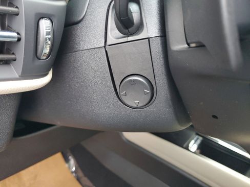 New 2026 Lincoln Corsair Premiere image 15