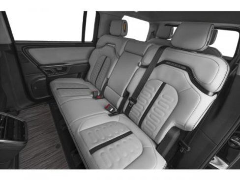 Used 2023 Rivian R1S Adventure image 13