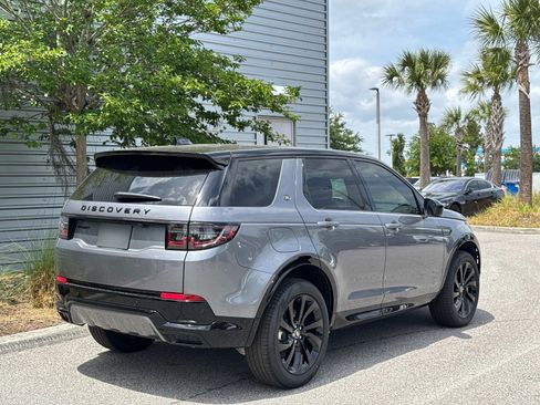 New 2025 Land Rover Discovery Sport Dynamic SE image 5