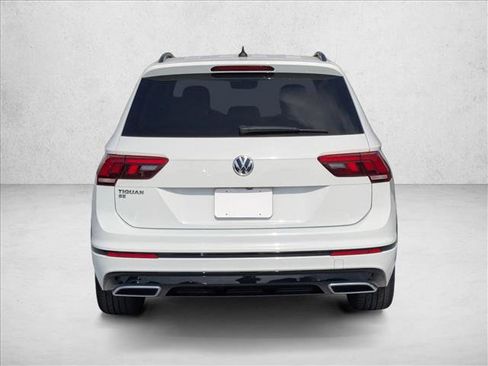 Used 2021 Volkswagen Tiguan SE R-Line FWD image 6