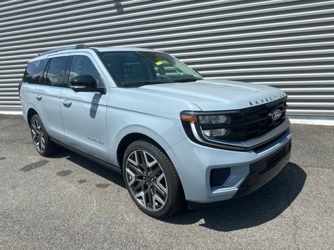 New 2027 Ford Expedition Platinum w/ Platinum Ultimate Package AWD/4WD image 1