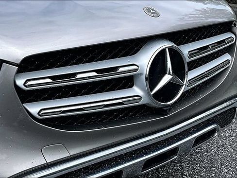 Used 2021 Mercedes-Benz GLC 300 4MATIC image 37
