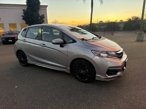 Used 2018 Honda Fit Sport image 6