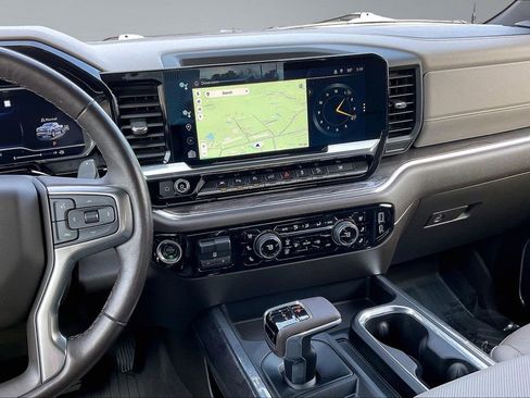 Used 2023 Chevrolet Silverado 1500 LTZ AWD/4WD image 6