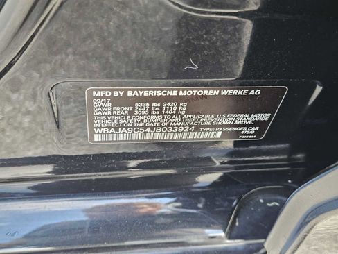 Used 2018 BMW 530e RWD image 31