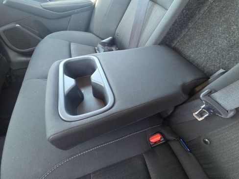 Used 2025 Nissan Altima 2.5 SV FWD image 15