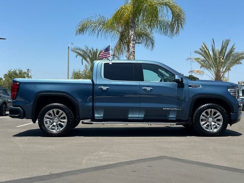 Used 2025 GMC Sierra 1500 Denali AWD/4WD image 3