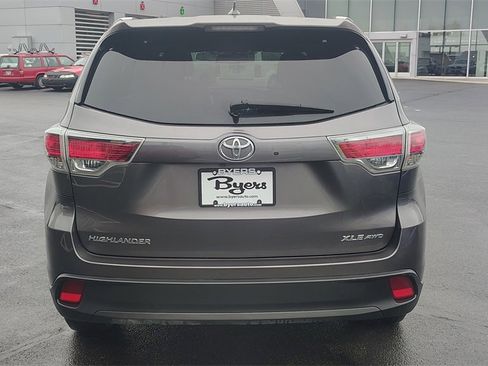 Used 2016 Toyota Highlander XLE image 34