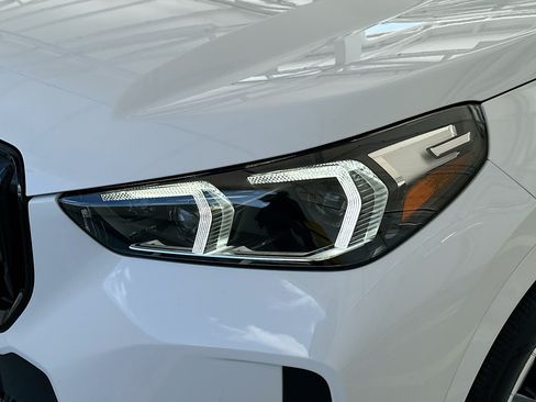 Used 2023 BMW X1 xDrive28i w/ M Sport Package AWD/4WD image 29