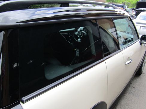 Used 2010 MINI Cooper Clubman S image 20
