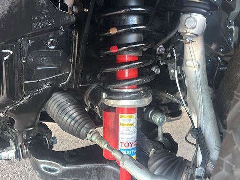 Used 2025 Toyota 4Runner TRD Off-Road image 21