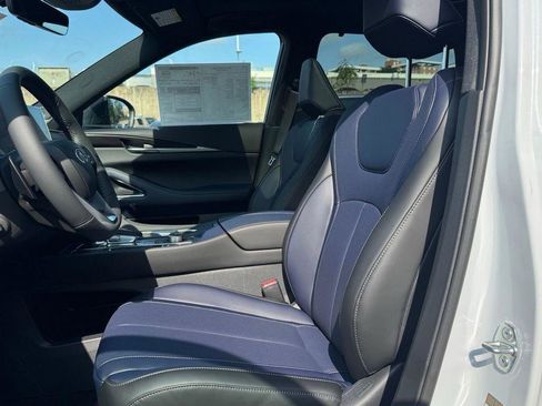 New 2026 INFINITI QX60 Sport w/ Dark Cargo Package image 15