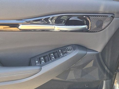 Certified 2024 Kia Seltos EX FWD image 18