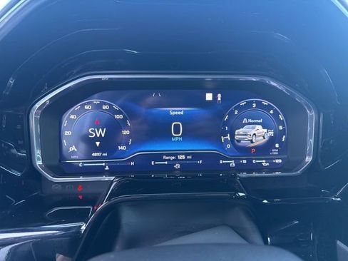 Certified 2022 Chevrolet Silverado 1500 LTZ w/ LTZ Convenience Package II image 21