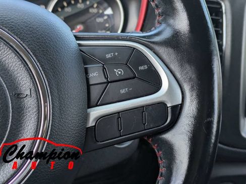 Used 2020 Jeep Compass Trailhawk AWD/4WD image 26