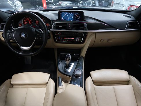 Used 2018 BMW 330i Sedan RWD image 11